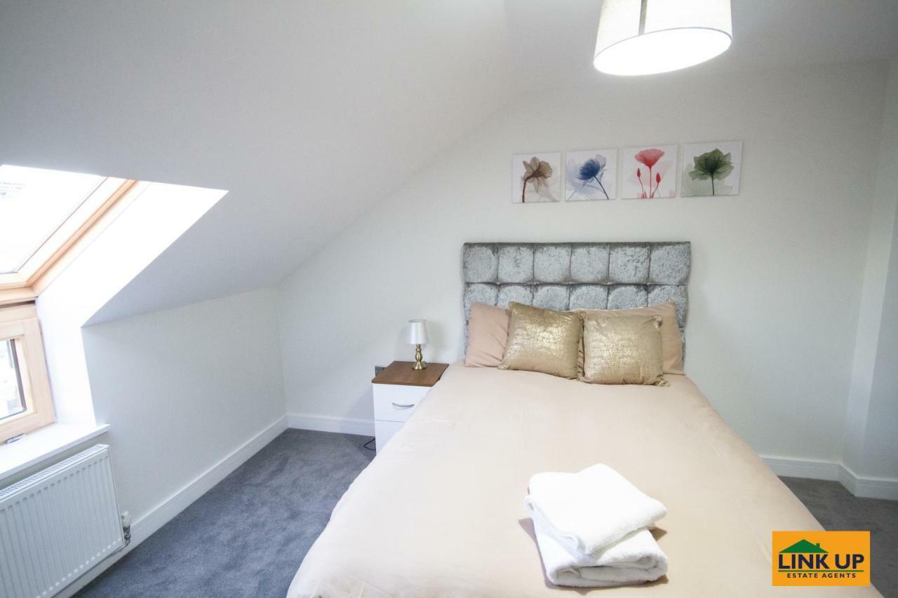 Holden Court Apartments - Apt 6 West Drayton  ภายนอก รูปภาพ